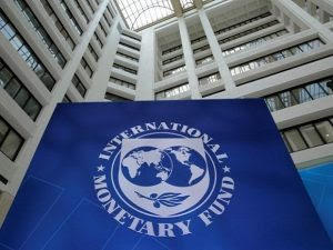 IMF ने भारतीय अर्थव्यवस्था के वित्त वर्ष 21 में 4.5% तक गिरने का लगाया अनुमान |_3.1