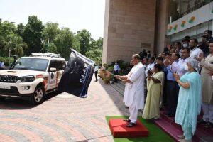 केंद्रीय मंत्री डॉ. वीरेंद्र कुमार ने दिखाई 'ऑपरेशन ब्लू फ्रीडम' को हरी झंडी |_3.1