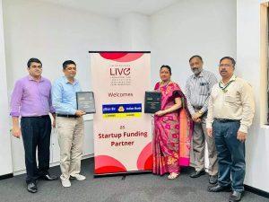 IIMK लाइव और इंडियन बैंक ने स्टार्टअप्स के लिए 50 करोड़ रुपये तक के ऋण देने के लिए समझौता ज्ञापन पर हस्ताक्षर किए |_3.1