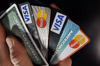 आरबीआई ने क्रेडिट और डेबिट कार्ड जारी करने के प्रावधानों को लागू करने में देरी की |_3.1