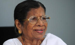 केरल की सबसे पुरानी MLA केआर गौरी अम्मा का 102 की आयु में निधन |_40.1