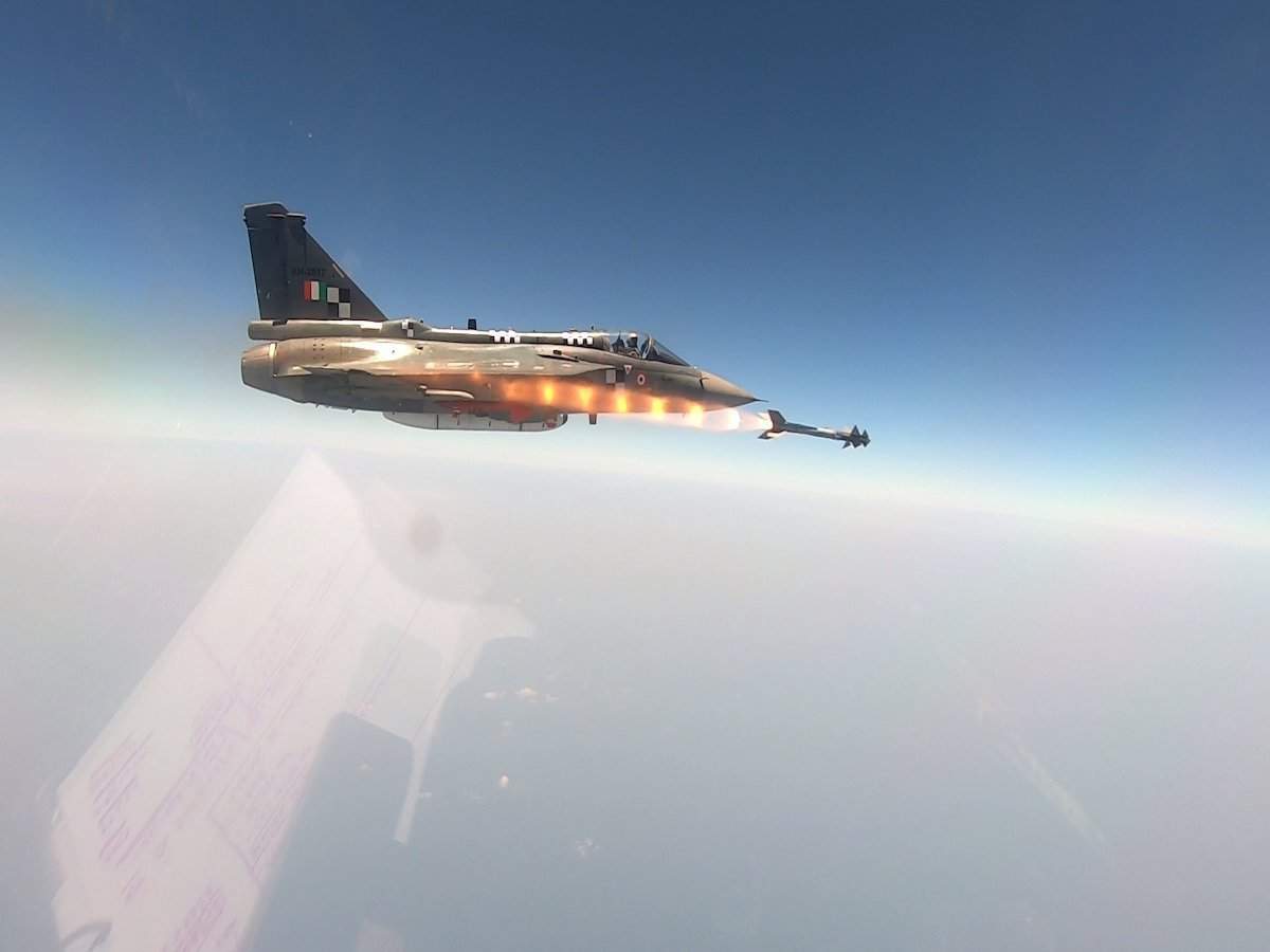 DRDO Conducts Maiden Trial of Python-5 Air to Air Missile Using LCA Tejas |_20.1