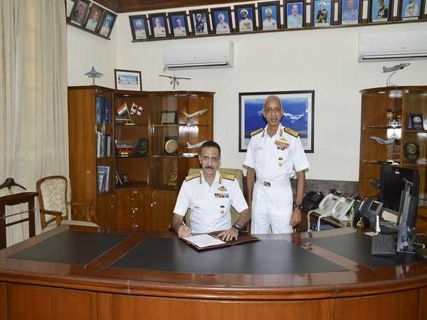 Vice-Admiral Ravneet Singh assumes charge as Deputy Chief of Naval Staff | व्हाइस अ‍ॅडमिरल रवनीत सिंह यांनी नौदल स्टाफचे उपप्रमुख म्हणून पदभार स्वीकारला_2.1