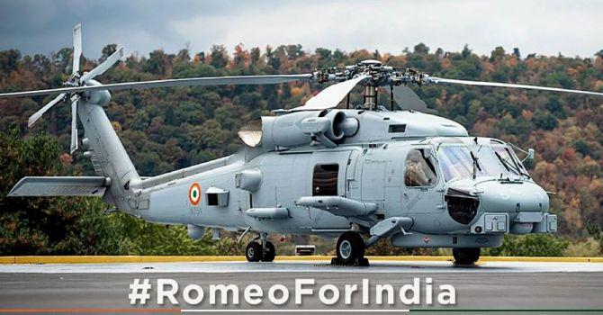 US to hand over three MH-60 'Romeo' multi-role choppers to India | अमेरिका तीन एमएच -60 'रोमियो' मल्टी-रोल हेलिकॉप्टर्स भारताला देणार आहे_2.1
