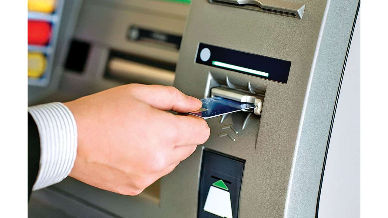 RBI: ATM cash withdrawal rule changed | आरबीआयः एटीएम रोख पैसे काढण्याचा नियम बदलला_30.1