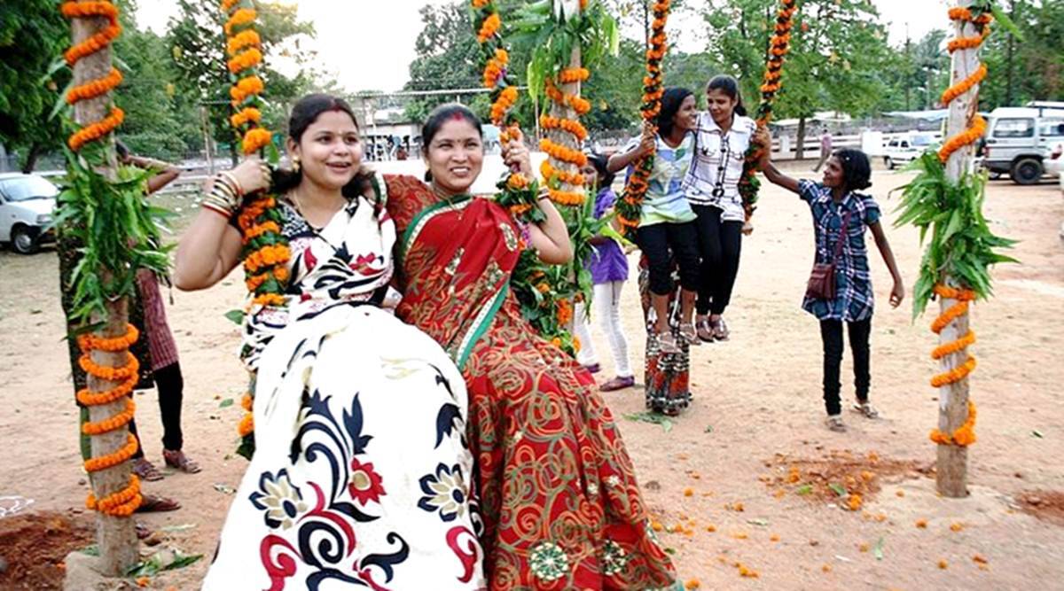 Raja Parba- Odisha's Famous Festival celebrated I ओडीशाचा प्रसिद्ध राजा परबा उत्सव साजरा करण्यात आला._2.1