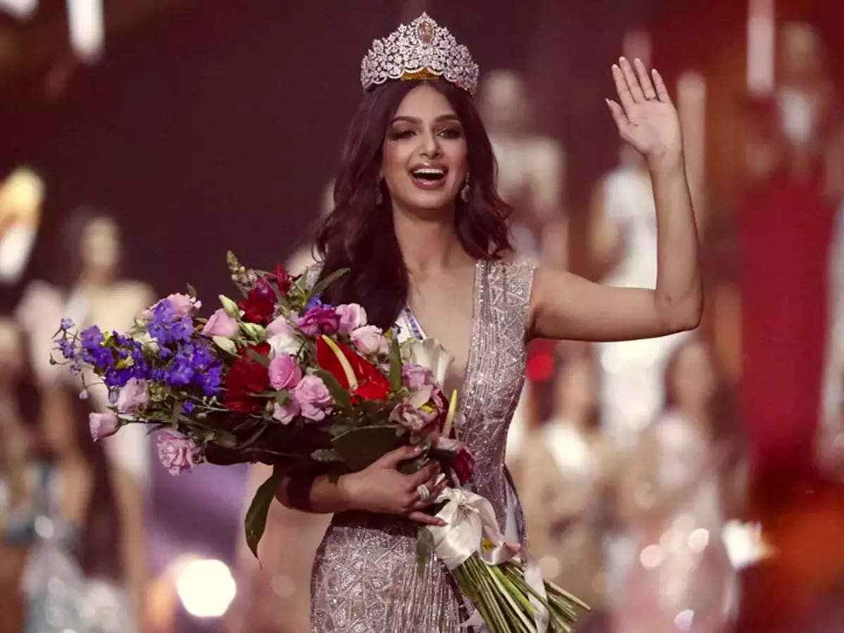 India’s Harnaaz Sandhu crowned 70th Miss Universe 2021