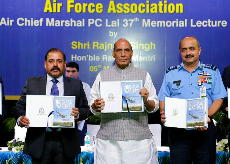 A book ‘INDO-PAK WAR 1971- Reminiscences of Air Warriors’ released by Rajnath Singh
