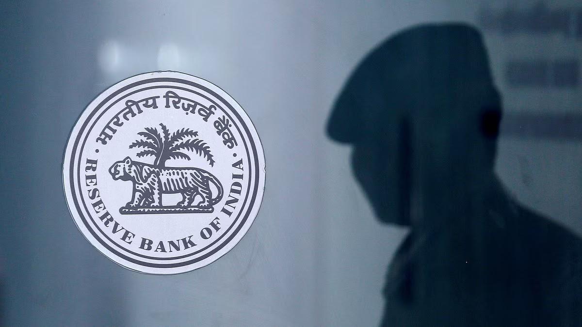 RBI Imposes Monetary Penalty On State Bank Of India, Indian Bank, Punjab & Sind Bank_80.1