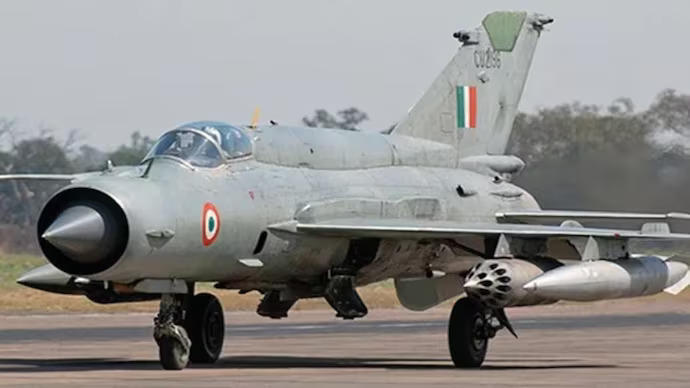 Indian Air Force Phases Out Mig-21 Bison Squadron based at Uttarlai_80.1