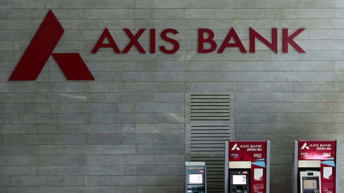 Axis Bank Partners With IRMA To Promote Financial Inclusion And Literacy In India_80.1