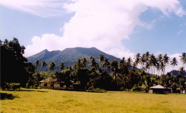Mount Ibu - Wikipedia