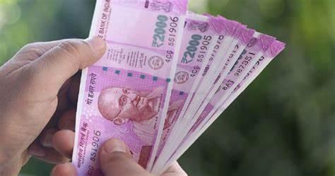 US takes off India from its currency monitoring list_40.1