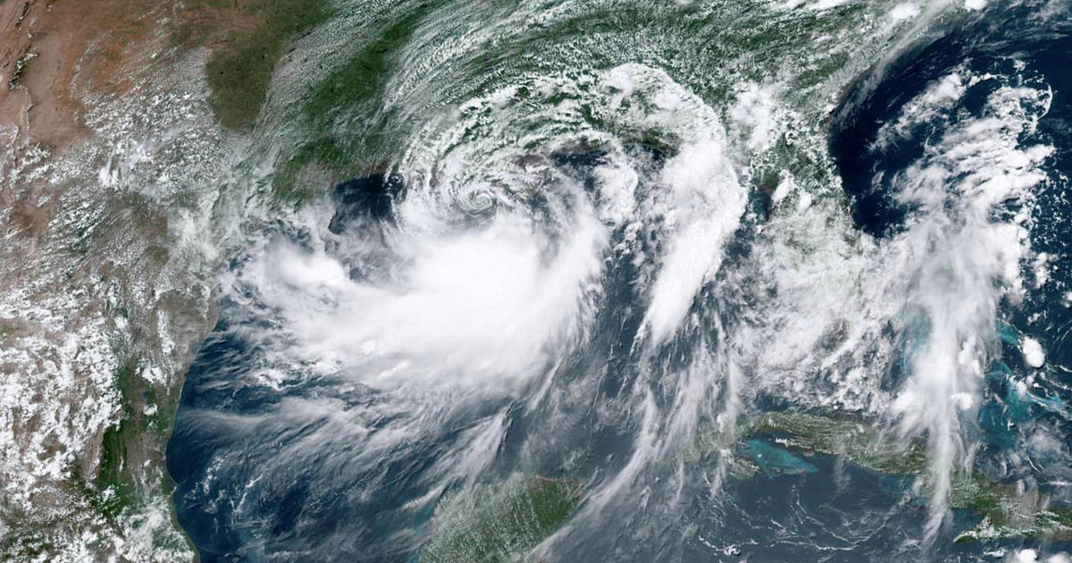 Tropical Storm Barry hits Louisiana in US._40.1