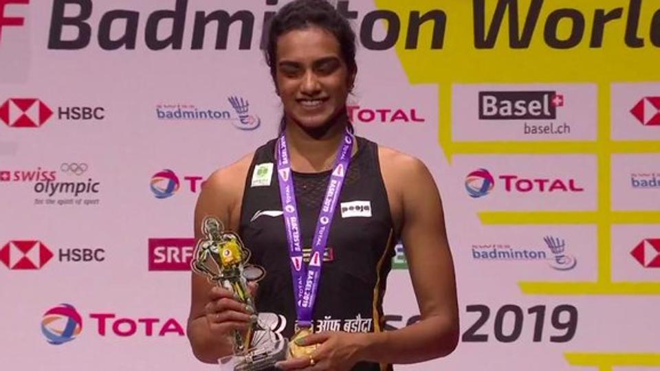 PV Sindhu becomes first Indian to win World Championships gold_40.1