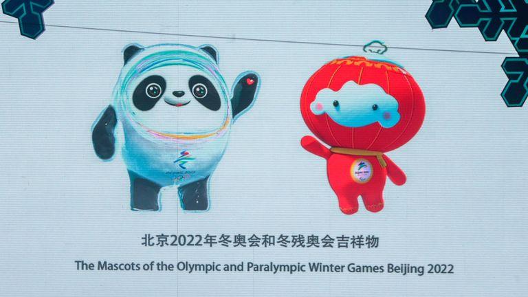 Beijing 2022: Paralympic and Olympic mascots unveiled_40.1