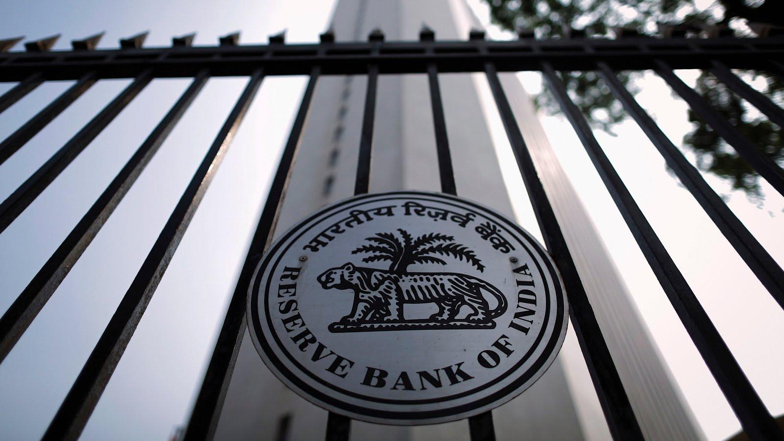 RBI waives NEFT, RTGS transfer charges for savings account holders_40.1