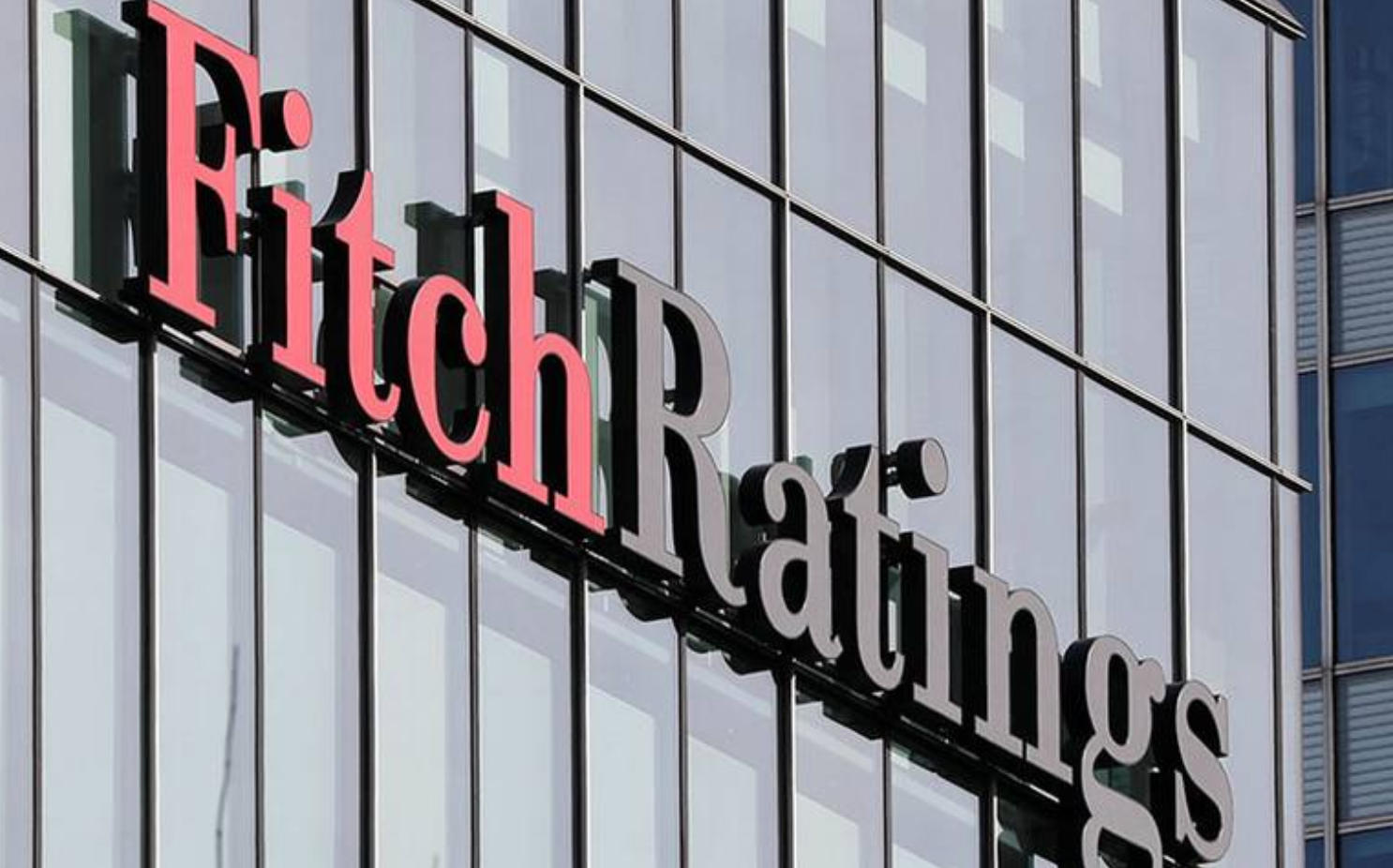 Fitch forecasts India's GDP growth rate to contract 5% in FY21_40.1