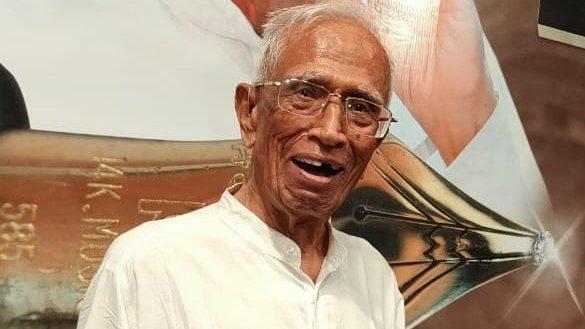 Padma Shri award winning journalist Nagindas Sanghvi passes away_40.1