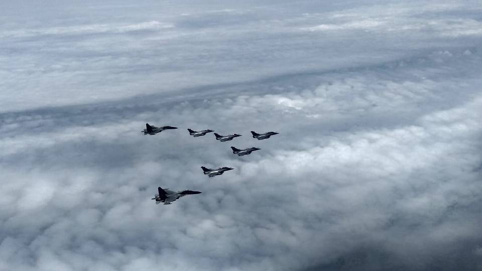 Fleet of 5 Rafale multi-role combat jets arrived in India_40.1