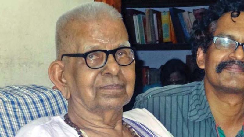 Legendary Malayalam poet Akkitham passes away_40.1