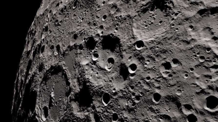 NASA's SOFIA discovers water on Sunlit Surface of Moon_40.1