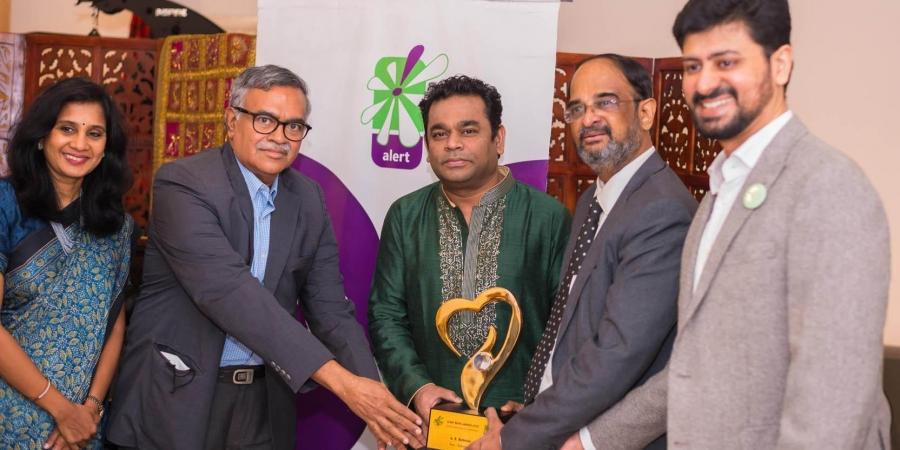 A.R. Rahman presented 'Alert Being Icon Award'_30.1