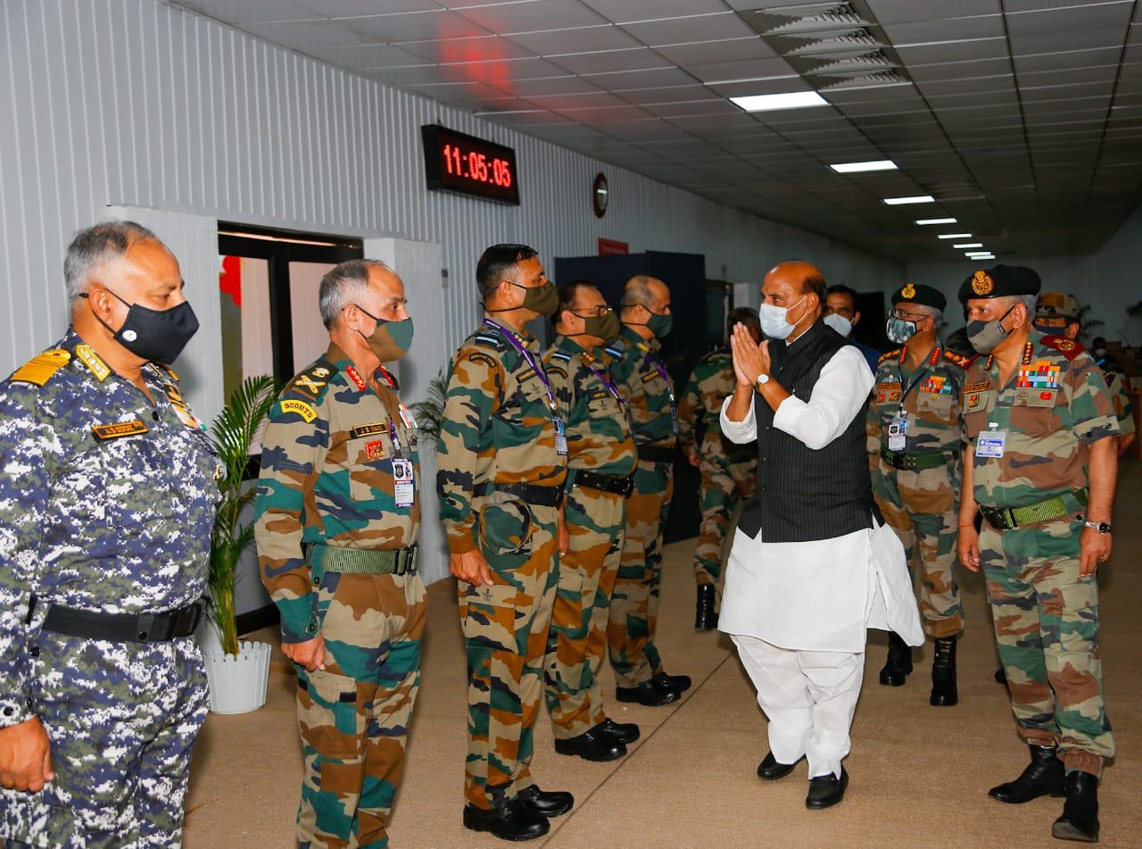 Rajnath Singh Attends 3-day Combined Commanders' Conference_40.1