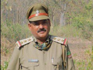 Mahinder Giri, range officer won the International Ranger Award_4.1