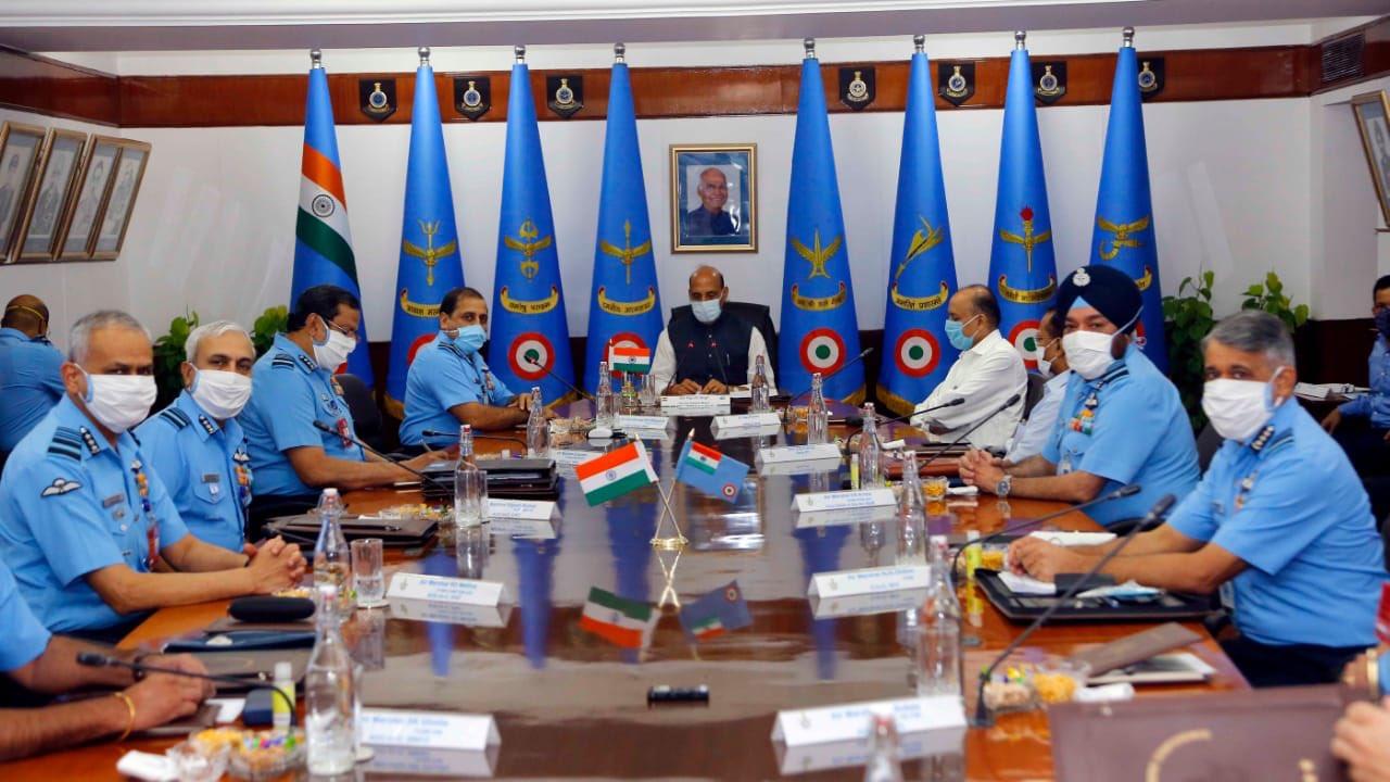 Rajnath Singh inaugurates IAF Commanders' Conference 2021_40.1