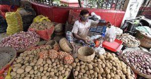 Retail inflation eases to 5.59% in July_4.1