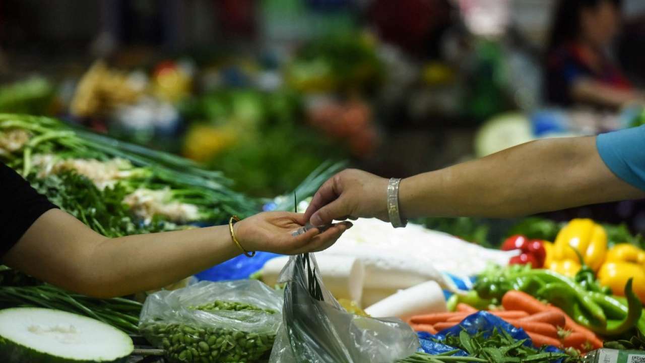 India's retail inflation eases to 4.35% in September_40.1
