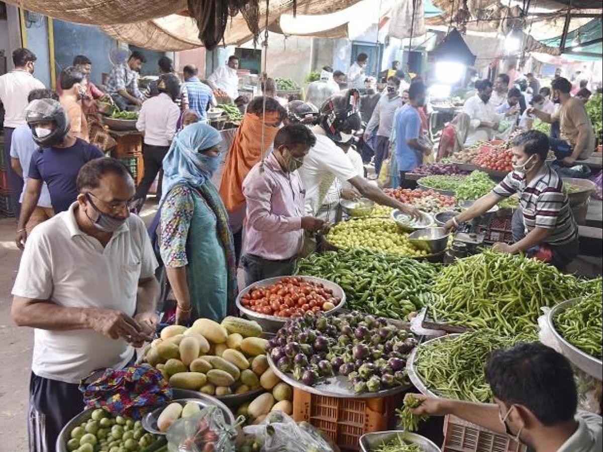 Retail inflation rises marginally to 4.48% in Oct_40.1