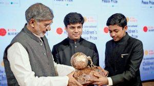 Teenage Indian brothers win Children's Peace Prize for waste project_4.1