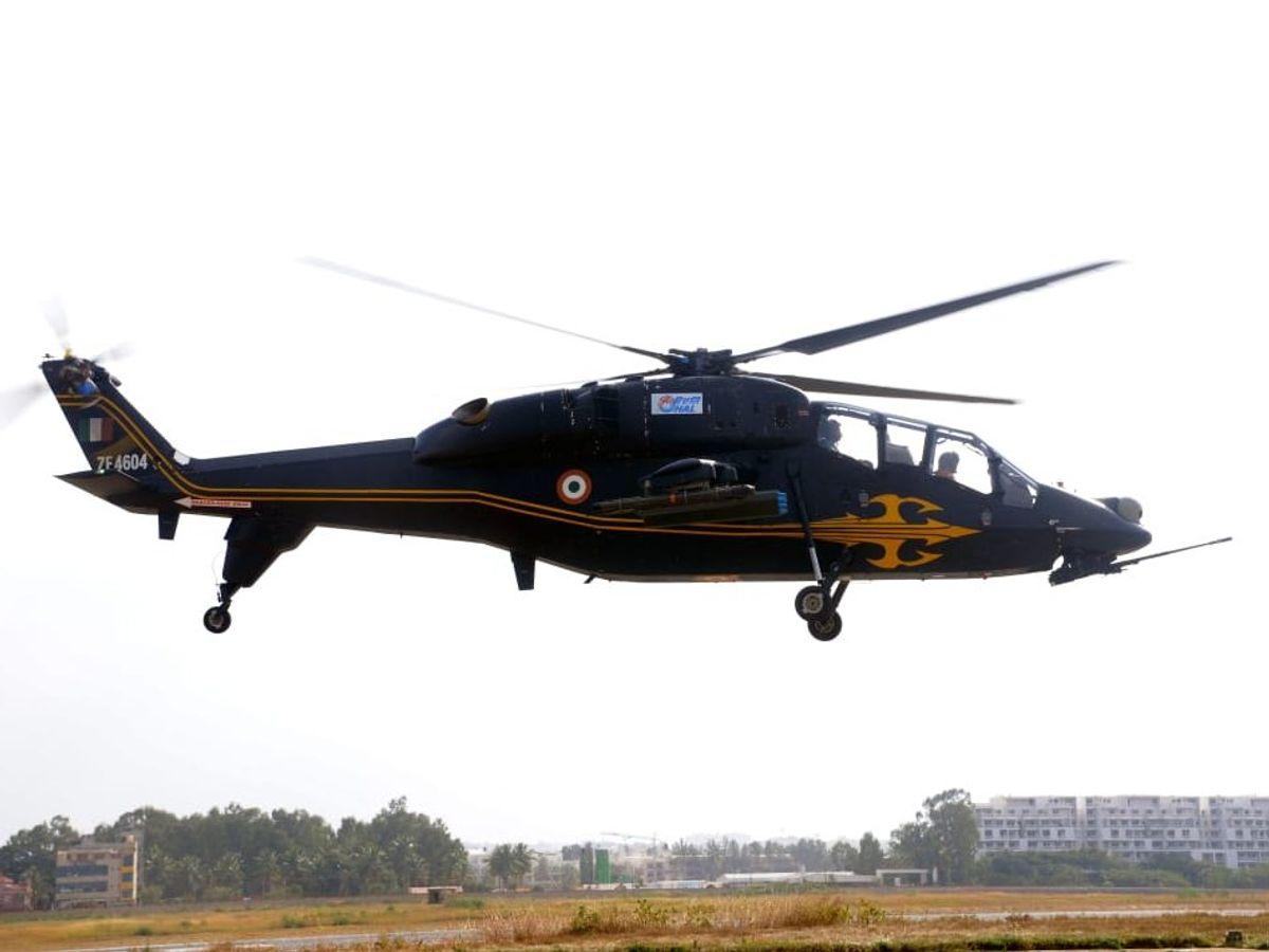 PM Modi hands over Light Combat Helicopters to IAF chief_40.1