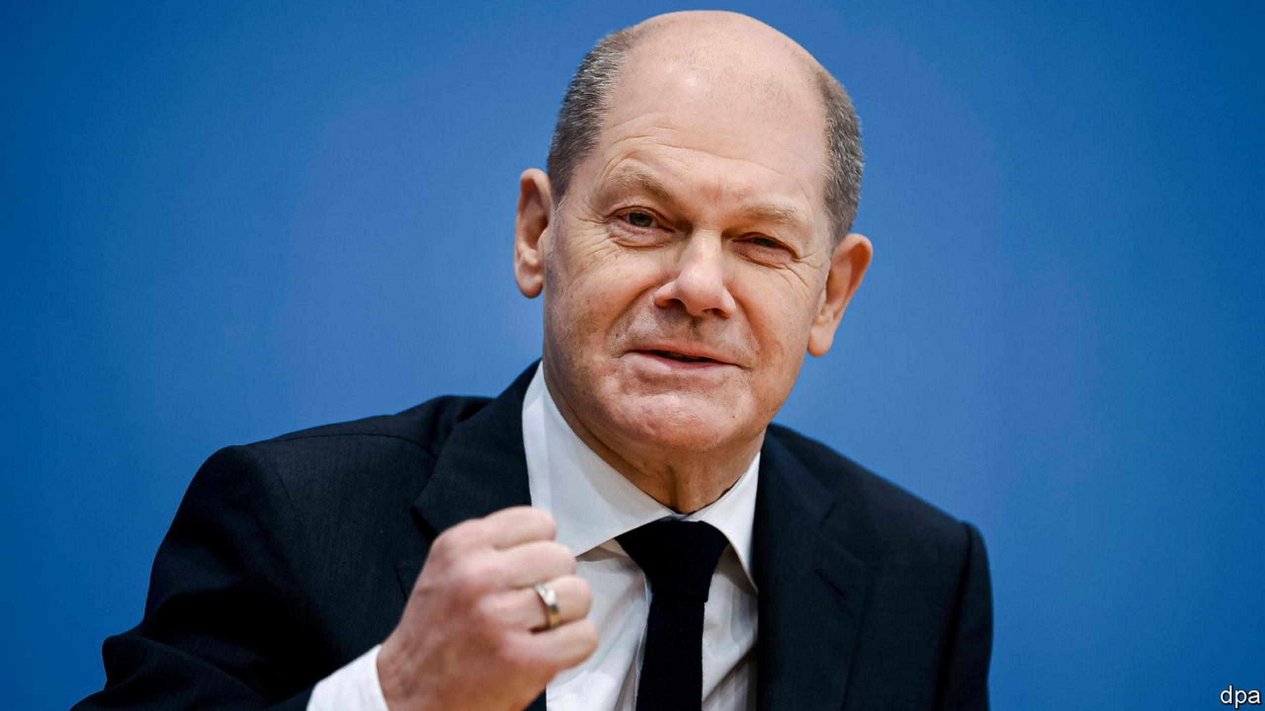 Olaf Scholz : Olaf Scholz is sworn in as new German chancellor_30.1