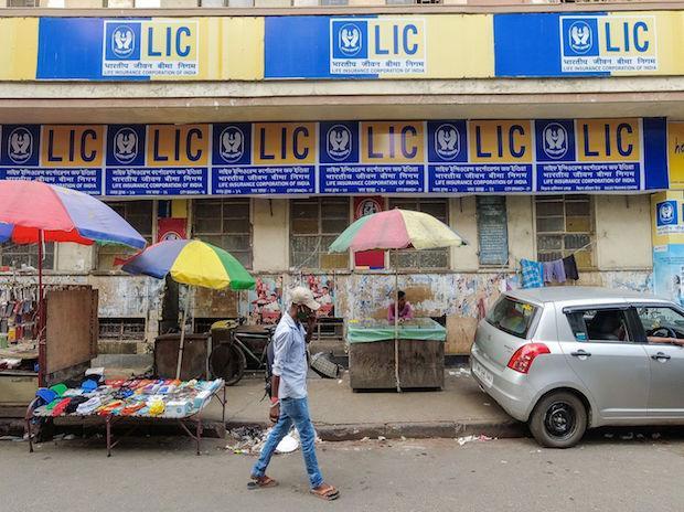 LIC gets RBI approval to increase stake up in IndusInd Bank_30.1