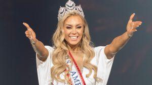 Mrs World 2022: Mrs America Shaylyn Ford Takes The Crown_4.1