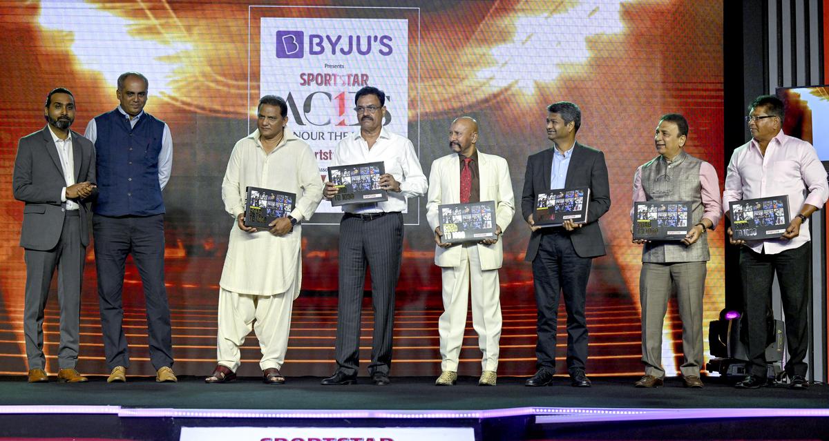 Road to 1000' book released by Sportstar and The Hindu group_40.1