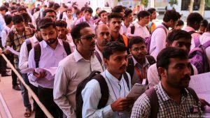 India's unemployment rate falls to 7.6% in March from 8.1% in Feb 2022_4.1