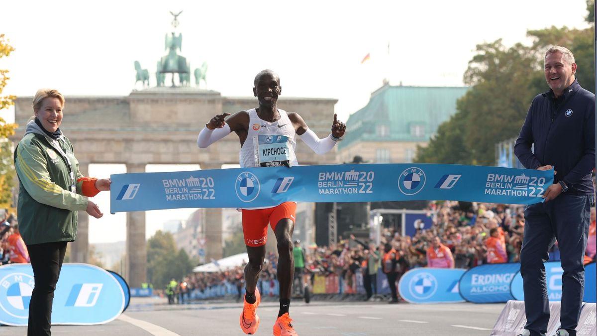 2022 Berlin Marathon: Eliud Kipchoge breaks the world record_50.1