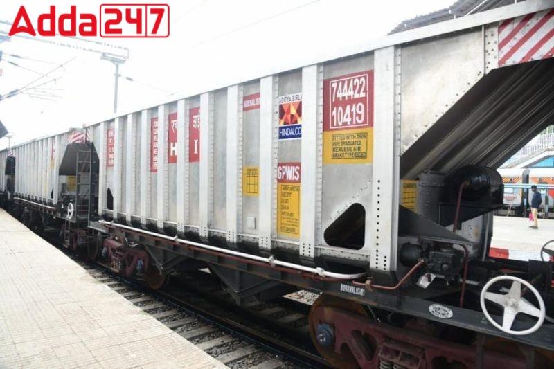 Railway Minister Ashwini Vaishnaw Inaugurates India’s First Aluminum Freight Rake at Bhubaneswar Railway Station