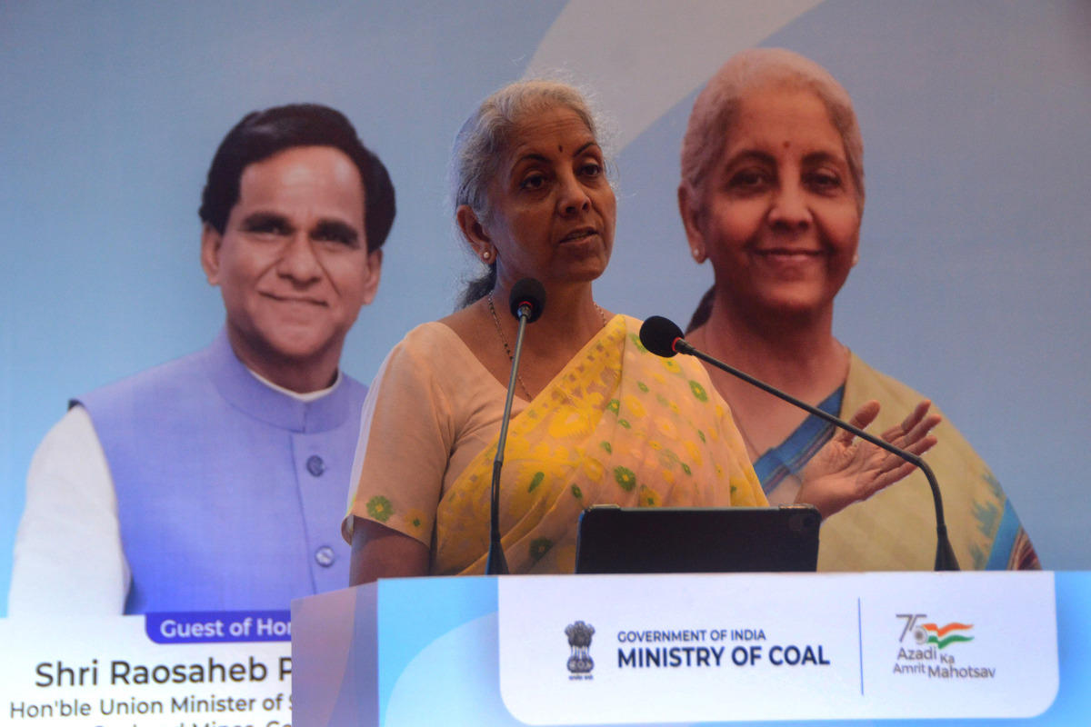 Finance Minister Launches Biggest Ever Coal Mine Auction of 141 Mines_50.1
