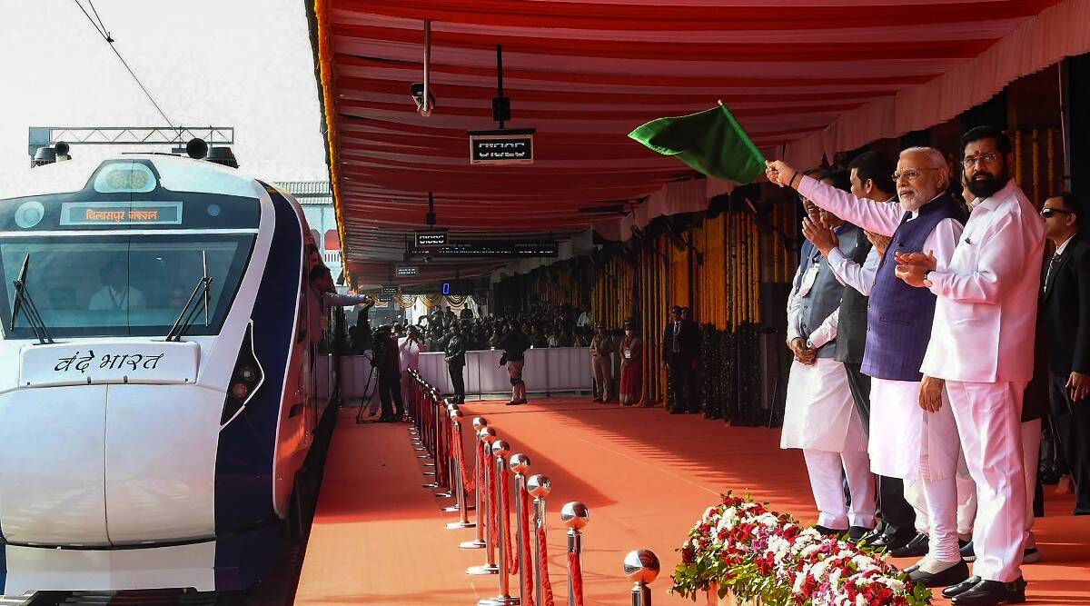 PM Modi flagged off 6th Vande Bharat train on Nagpur-Bilaspur route_40.1