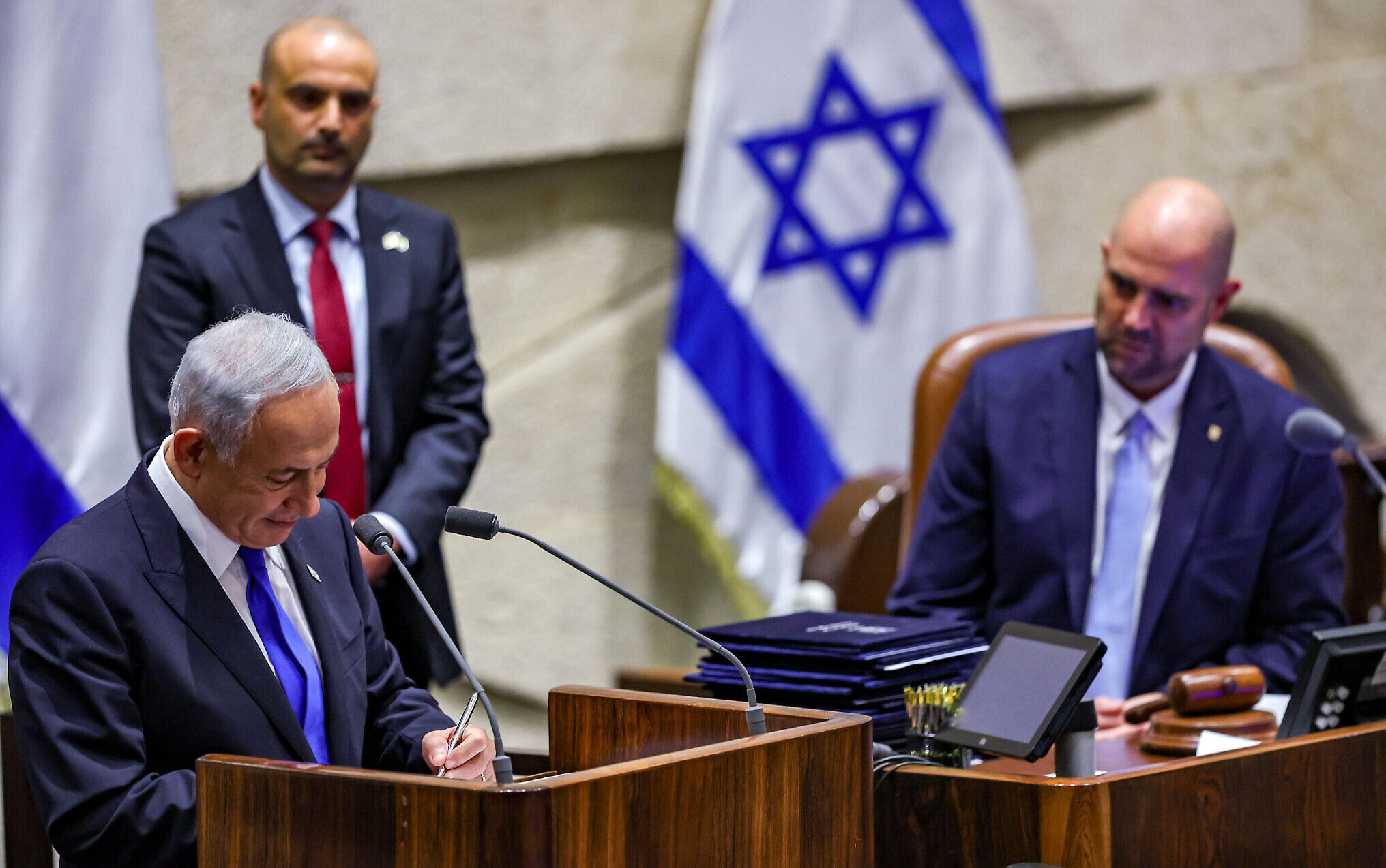 Benjamin Netanyahu Sworn in as the Prime minister of Israel for a Record 6th Time_40.1