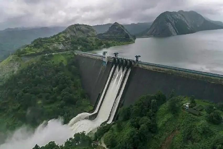 China building dam on Mabja Zangbo river near Indian border_50.1