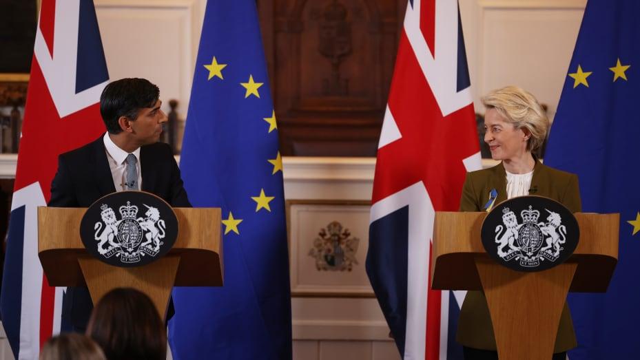 Britain, EU reach agreement on Northern Ireland post-Brexit trade_40.1
