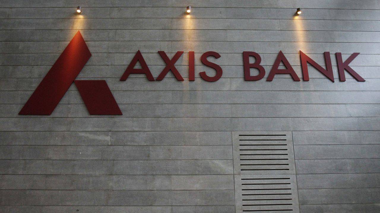 Axis Bank launches 'MicroPay' based on 'Pin on Mobile' technology for digital payments_30.1