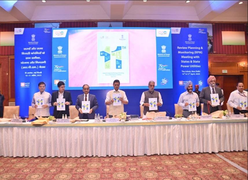 Power Minister R K Singh launched the State Energy Efficiency Index 2021-22 report_40.1
