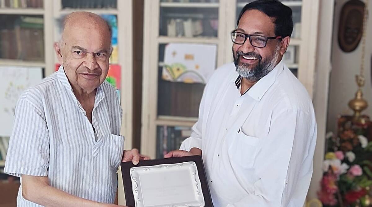Jayant Narlikar awarded Govind Swarup Lifetime Achievement Award 2022_30.1